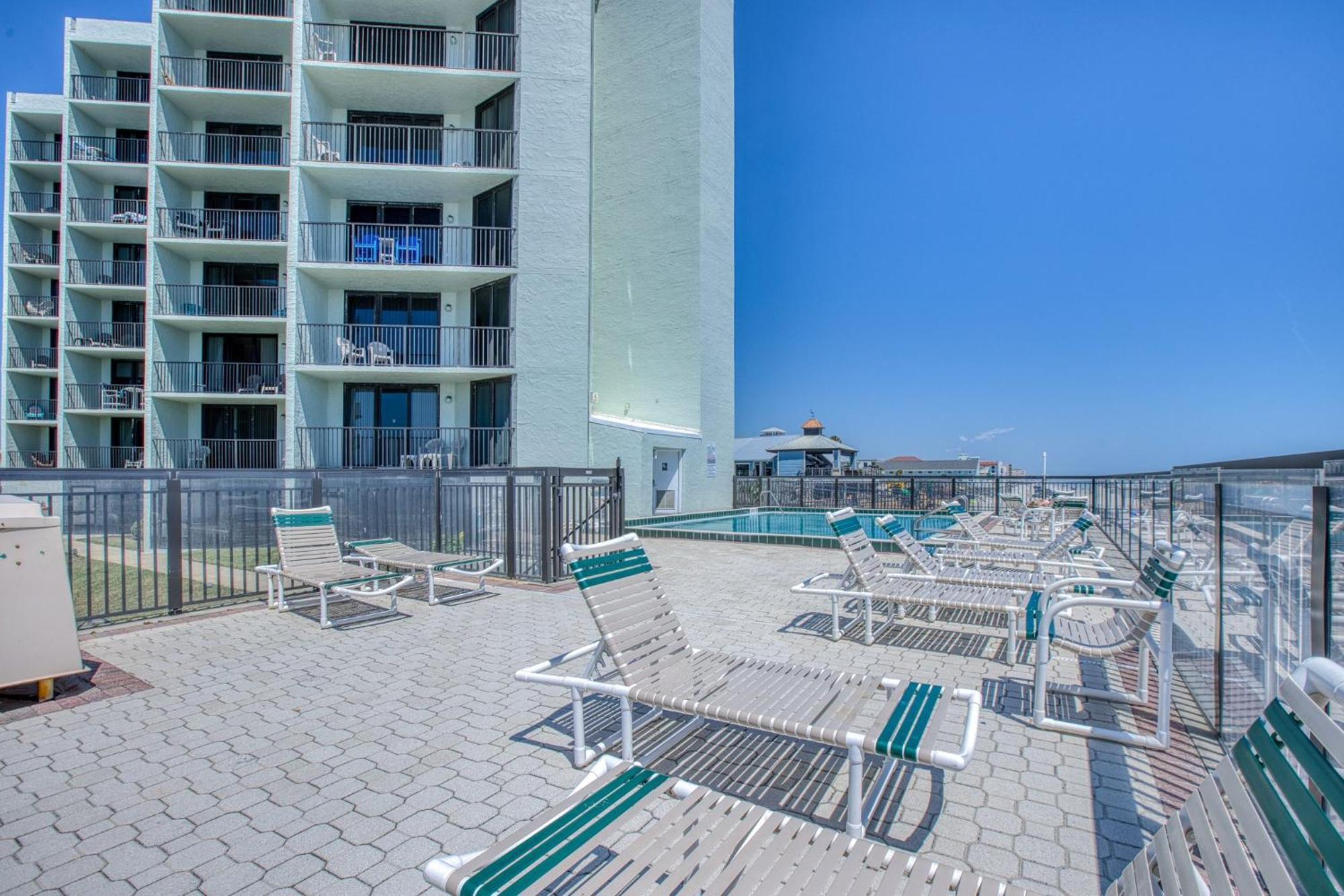 Ocean View With A Beachfront Pool At Ocean Trillium Condo ~ 702 New Smyrna Beach Kültér fotó