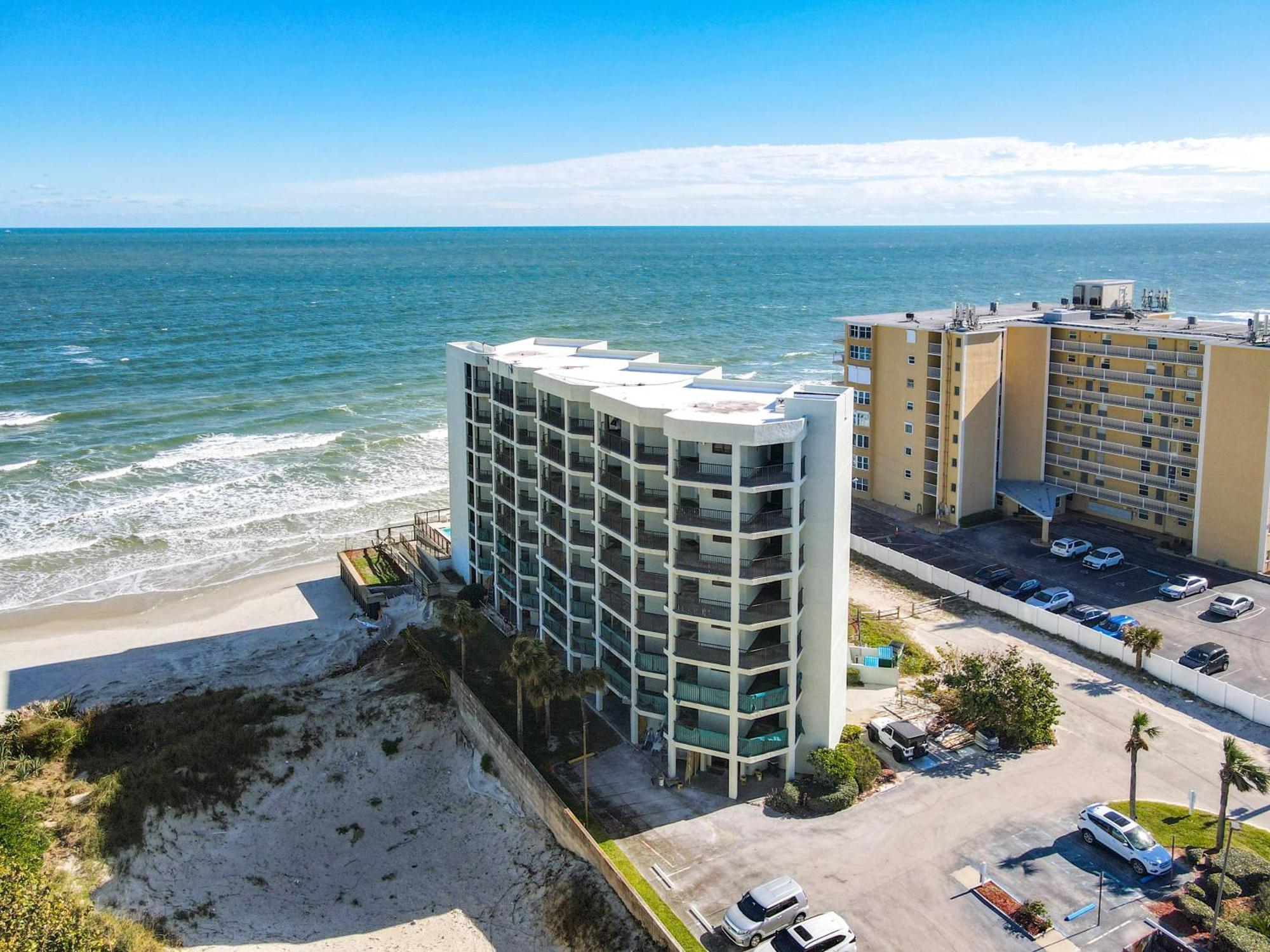 Ocean View With A Beachfront Pool At Ocean Trillium Condo ~ 702 New Smyrna Beach Kültér fotó